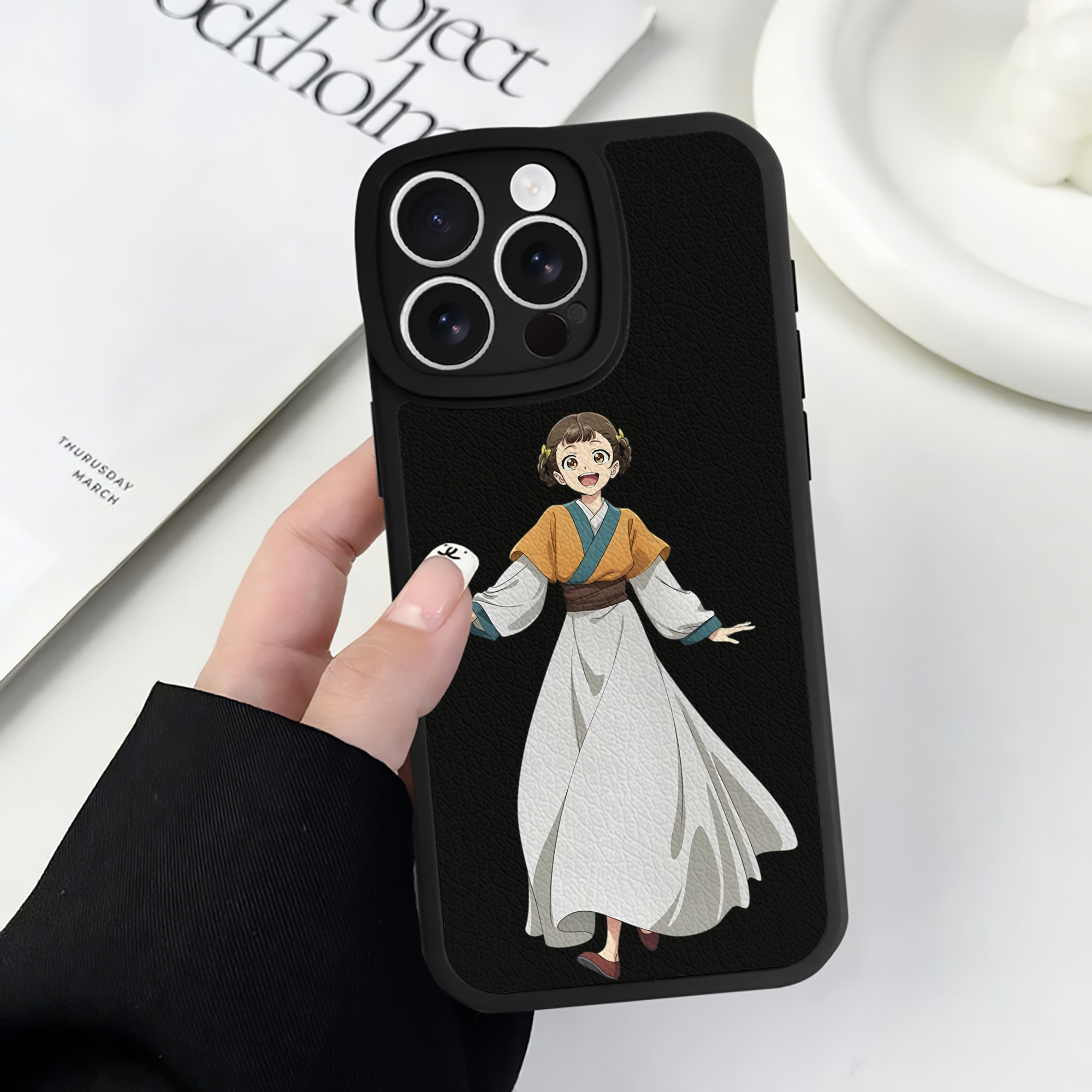 薬屋のひとりごと The Apothecary Diaries 【iPhone 16シリーズ対応】シリコンスマホケース（レザー調） 材質：シリコン